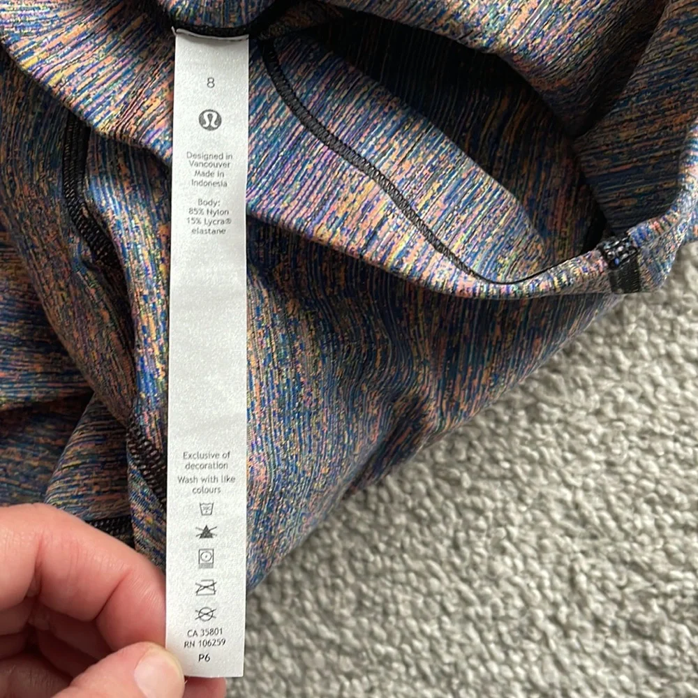 Lululemon - Picture 2 of 3